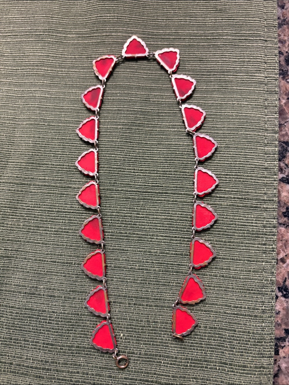 Red Shell-Style Statement Necklace - Picture 2 of 3